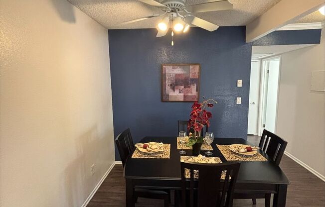 1 bed, 1 bath, 750 sqft, $2,340, Unit 1611