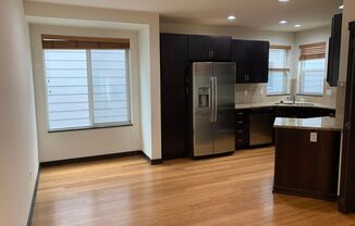 2 beds, 2.5 baths, 1,360 sqft, $3,595, Unit 4216 Evanston Ave N