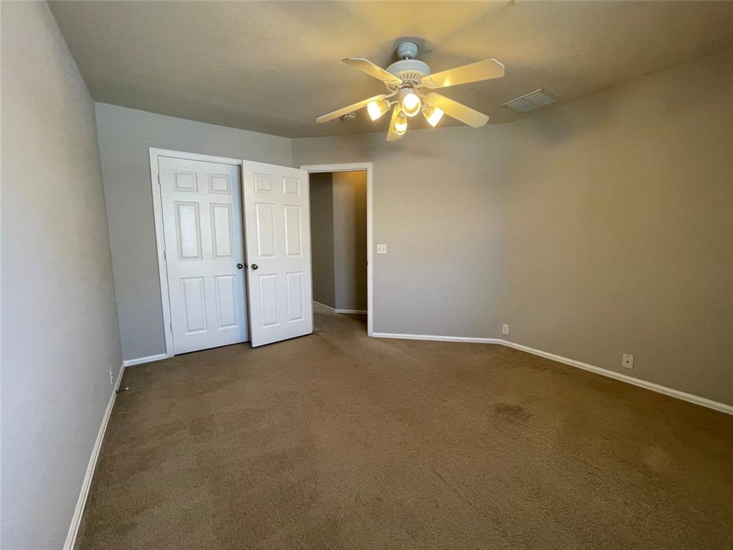 Nice brick home in Hometown Kyle!