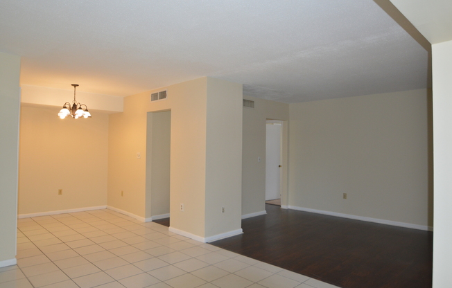 1st FULL MONTHS RENT IS FREE! Gulf Harbor Community! 2B/2B 2nd Floor Condo NO Pets Allowed. $1400/mo