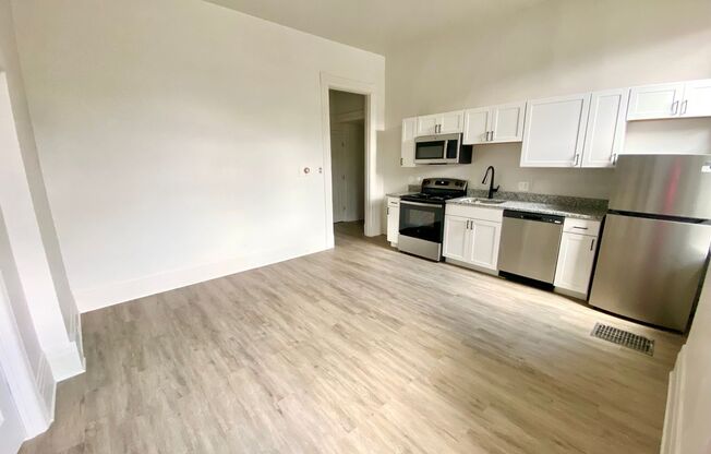 2 beds, 1 bath, 1,200 sqft, $1,700, Unit Unit 1