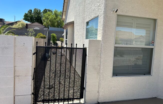 Henderson!!  Solar Panels!! Tankless Hot water Heater!! Small RV Parking!!! Single Story!!!