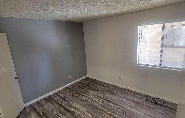 Pontiac Way Apartments