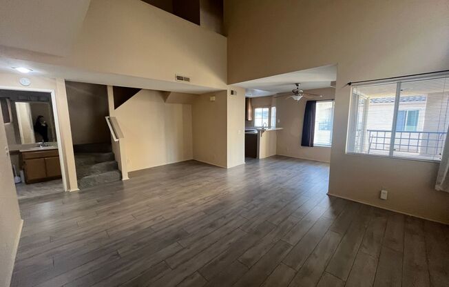 2 beds, 2.5 baths, $3,300, Unit Unit 106