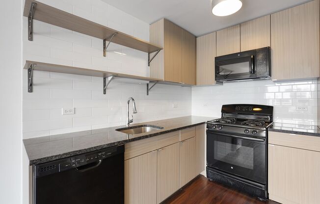 2 beds, 1 bath, 638 sqft, $2,495, Unit 508