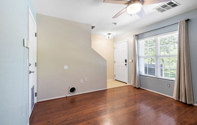 Cute one bedroom townhome!