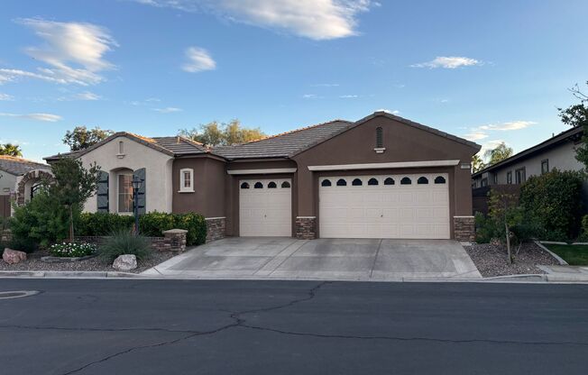 Stunningly Remodeled Single-Story Oasis in Gated Summerlin Community – A Must-See!