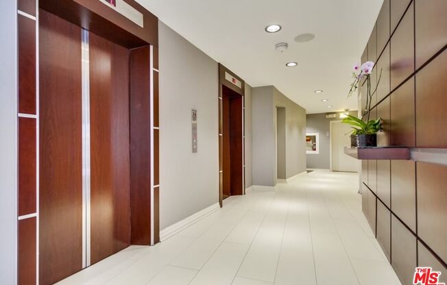 2 beds, 2 baths, 1,377 sqft, $5,750, Unit 802