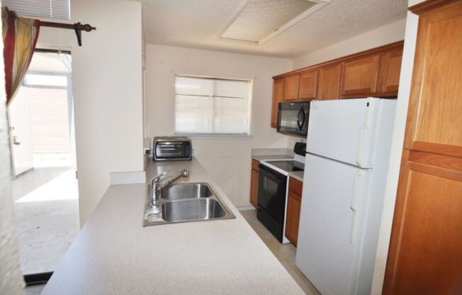 2 beds, 1.5 baths, $1,350