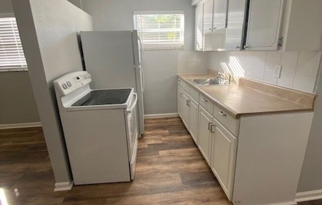 1 bed, 1 bath, $1,595, Unit 7