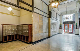 Number 10 Main downtown Memphis lobby