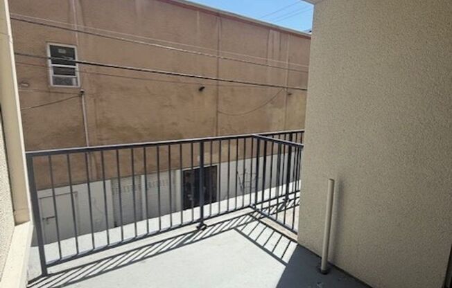 1 bed, 1 bath, 608 sqft, $1,641, Unit 213