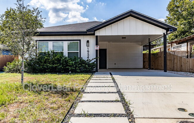 1934 LAMAR ST
