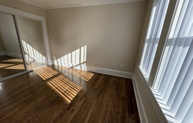 18 SHORT ST