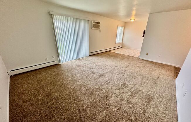 2 beds, 1 bath, 900 sqft, $1,295, Unit 4