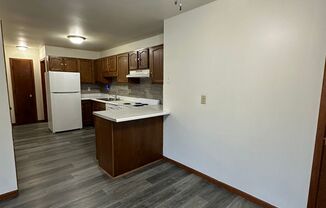 2 beds, 1 bath, $795, Unit Unit 07