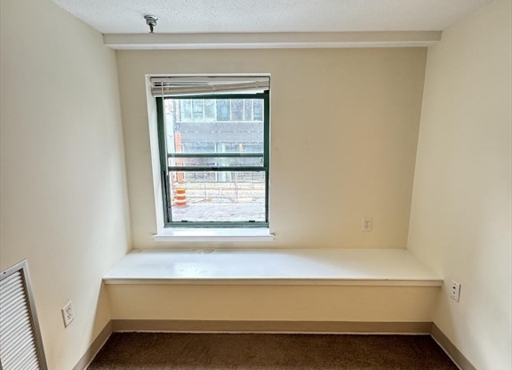 2 beds, 1 bath, 818 sqft, $3,600, Unit 55k