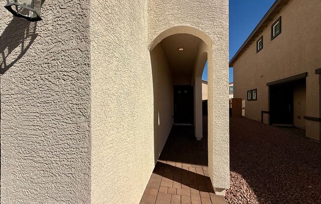NEVER LIVED IN 4 BED 2.5 BATH 2 CAR GARAGE SINGLE FAMILY HOME FOR RENT!