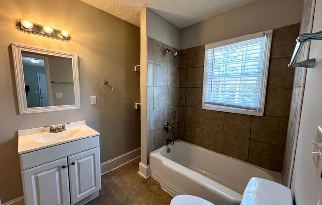 1 bed, 1 bath, $775