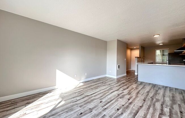 2 beds, 1 bath, 803 sqft, $1,495, Unit 112