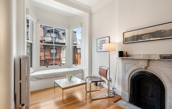 6 WALNUT ST