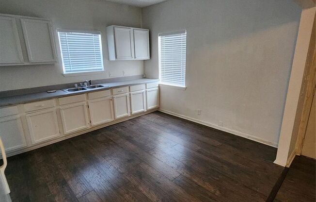 Welcome to 5004 E Side Avenue, Dallas, TX 75214