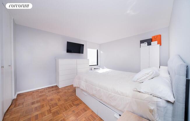 1 bed, 1 bath, 780 sqft, $4,500, Unit 14C