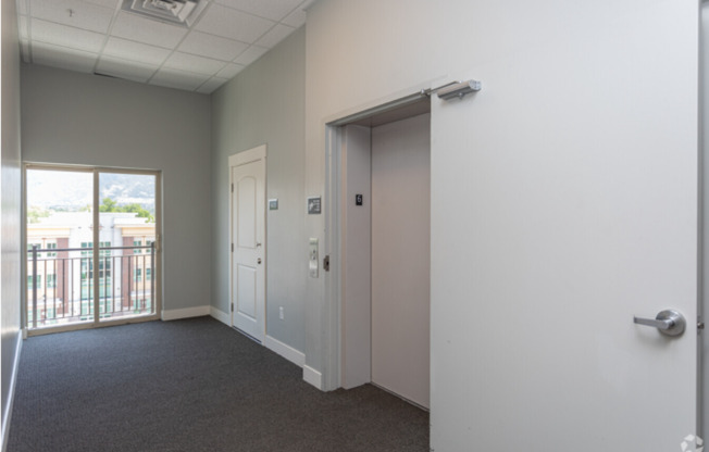 2 beds, 2 baths, 1,004 sqft, $1,550, Unit 339