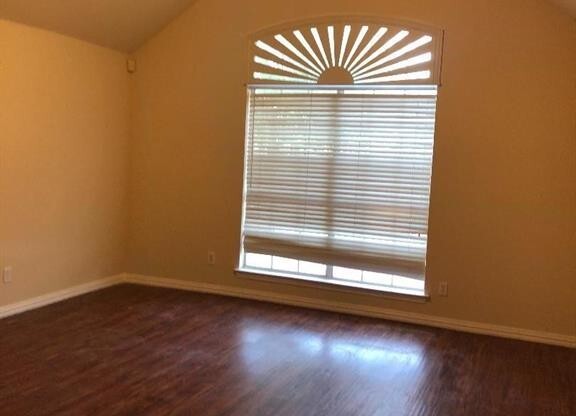 3713 SKYLINE DR