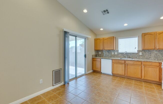 Single story 3 bedroom home in a lovely NW community