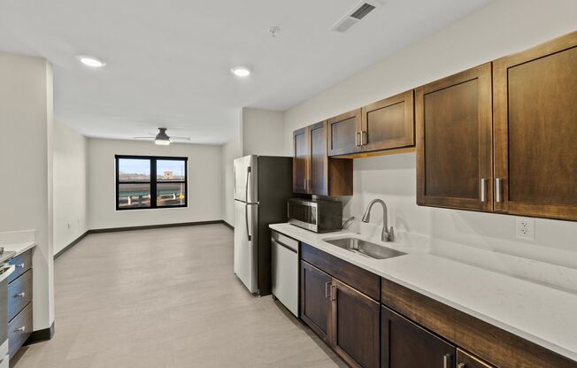 2 beds, 1 bath, 825 sqft, $1,295, Unit #612