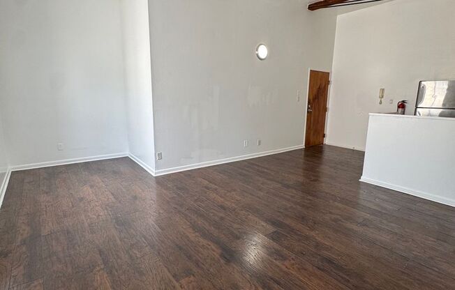 Studio, 1 bath, 600 sqft, $1,050, Unit 408