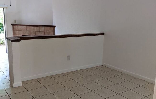 2 beds, 2 baths, $1,400