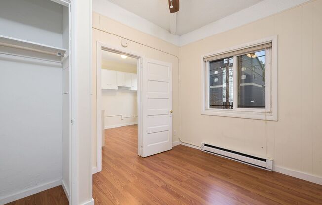 1 bed, 1 bath, 334 sqft, $1,395, Unit 302