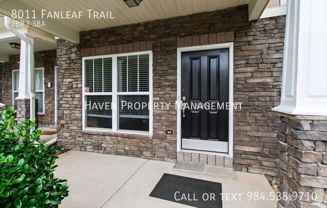 8011 FANLEAF TRL
