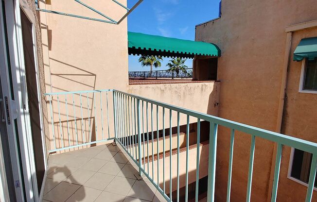 2 beds, 2 baths, 910 sqft, $2,850, Unit 512