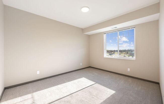 2 beds, 2 baths, 1,095 sqft, $1,925, Unit 13902-302