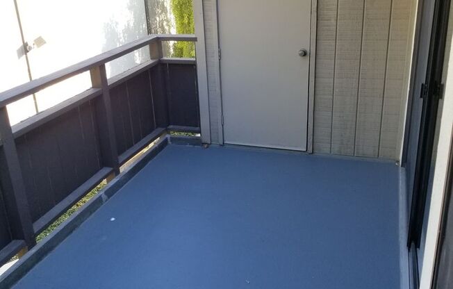 1 bed, 1 bath, 832 sqft, $2,190, Unit 030