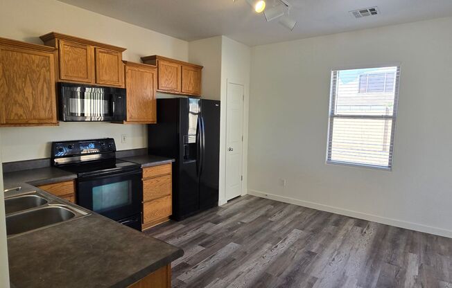 3-bedroom Gilbert home across from Park