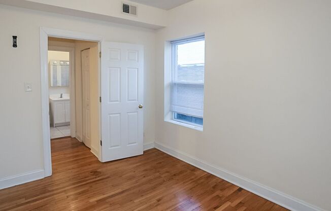 1 bed, 1 bath, 645 sqft, $2,150, Unit 3527-3