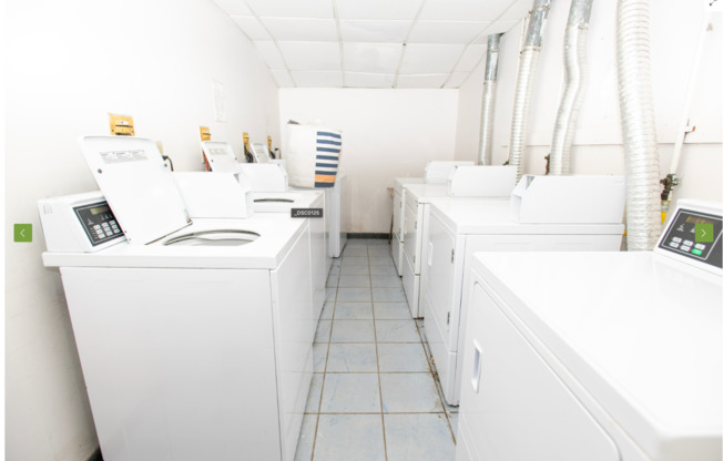 No Fee! Spacious Apt w Ht and Hot Water Included Near Brookline Border, B and C T-Lines minutes away by foot!