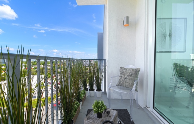 2 beds, 2 baths, 986 sqft, $2,375, Unit 503