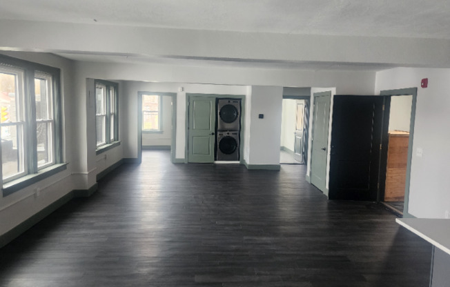 1414 GRANT BLVD