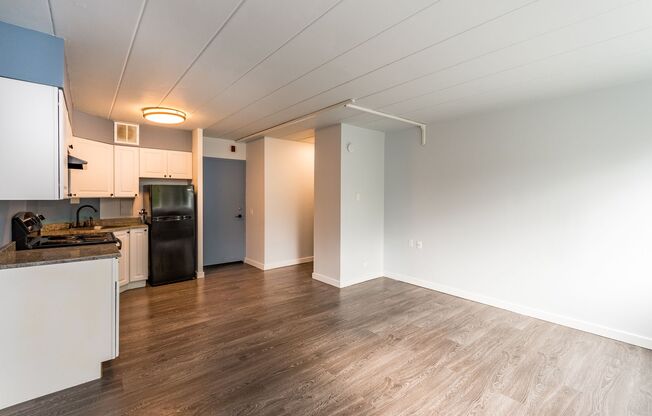 1 bed, 1 bath, 525 sqft, $795, Unit Unit 611