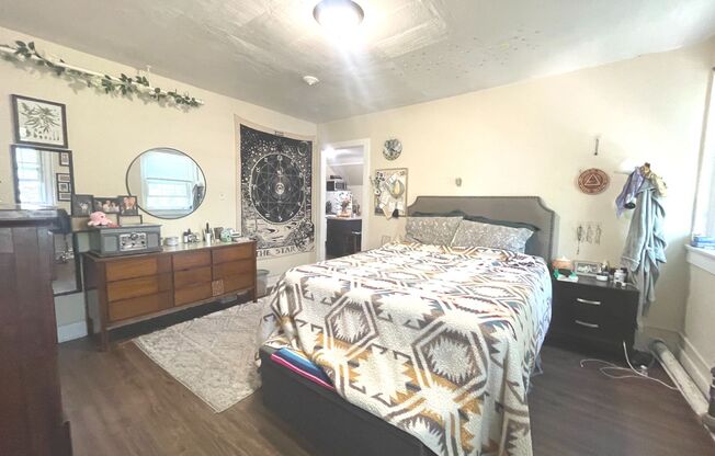 1 bed, 1 bath, $1,195, Unit 488