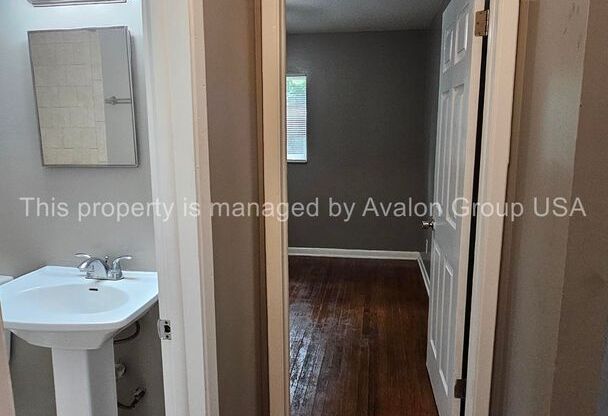 3 beds, 1 bath, $1,075