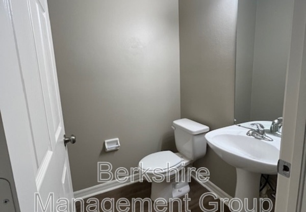 4938 CACTUS NEEDLE LN
