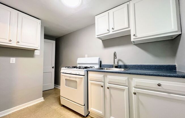 Comfortable 2 Bedroom in Convenient Location