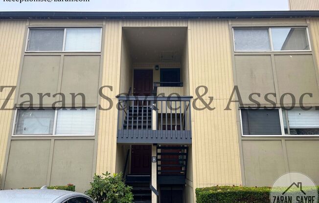 2 beds, 1 bath, $1,425, Unit # #H 12