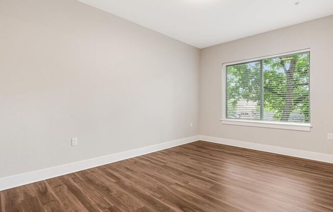 2 beds, 1 bath, 751 sqft, $1,995, Unit 305